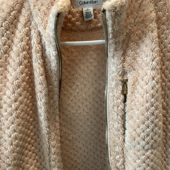 NWOT Calvin Klein Vest - Picture 4 of 4